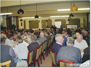 Bild von 2001: Bürgerversammlung in der "Rescht" 