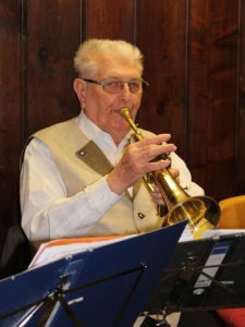 Roland Mühlbauer (Ettringen) ist mit 87 Jahren der älteste der Oldies. Bild Mindelheimer Zeitung