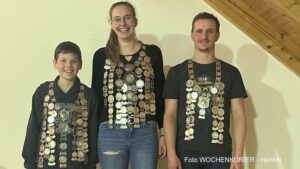 Die neue Schützenkönige v.l.: Johannes Kraus, Svenja Maisterl und Matthias März. © Henkel