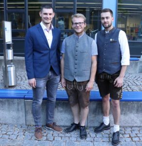 v.l.: Elektrotechniker Egger Moritz 86825 Bad Wörishofen 2 Elektrotechniker Schneider Simon 87754 Kammlach 3 Metallbauer König Simon 86833 Ettringen